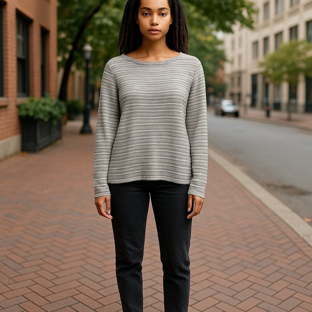 Mexx Gray Crew Neck Sweater with Ribbed Texture